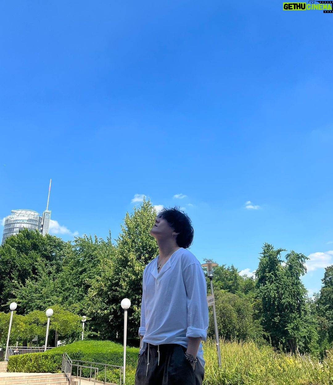 Donghyuk Instagram - Vielen Dank von ganzem Herzen an alle deutschen iKONIC! Wir werden uns sehr bald wiedersehen! ❤️