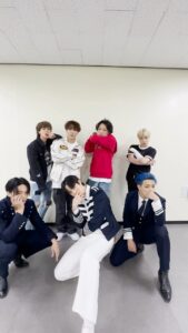 Donghyuk Instagram - 딴따라 챌린지 👍 Thank you ATEEZ❤️ #JAY #김진환 #BOBBY #바비 #SONG #송윤형 #DK #김동혁 #iKON #아이콘 #3RDFULLALBUM #TAKEOFF #딴따라 #Tantara #ATEEZ #에이티즈