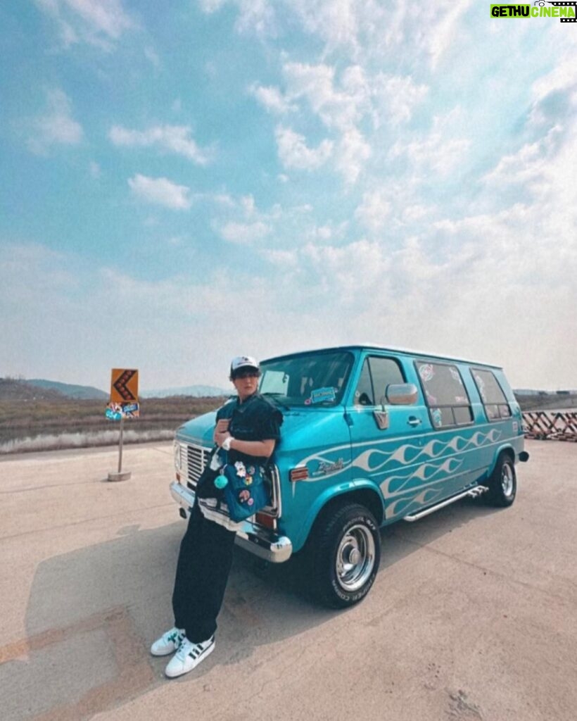Donghyuk Instagram - iKON [TAKE OFF] - U 🤟