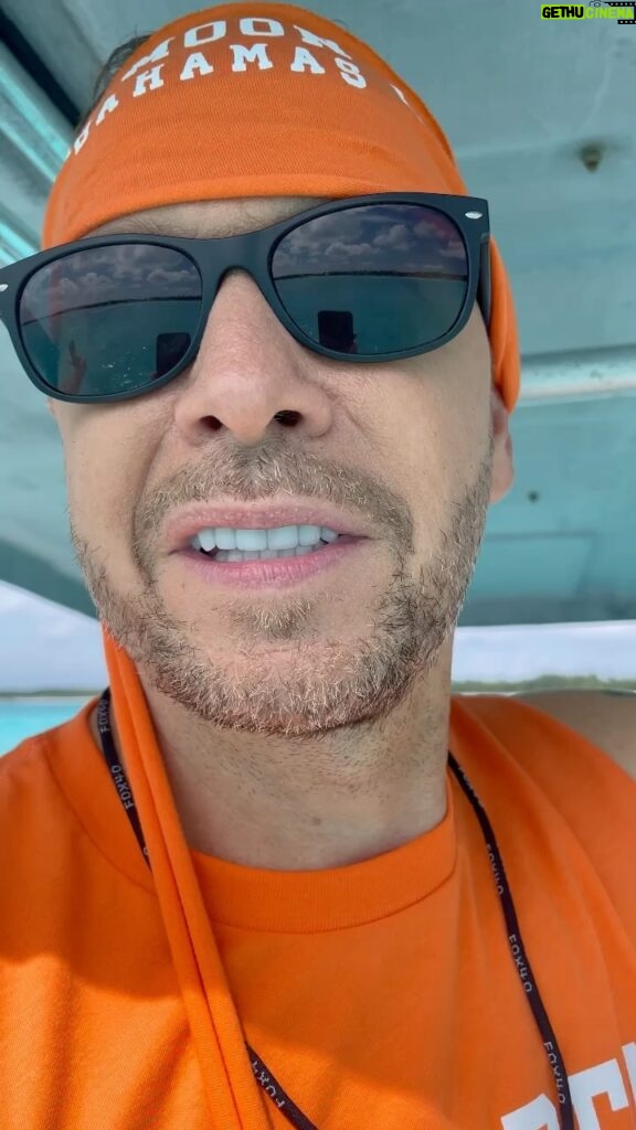 Donnie Wahlberg Instagram - #throwbackthursday #NKOTBCruise Nothing else like it on earth. 🤖❤️♾💫✨🤟🏼🛳️ Can’t wait to do it again! #NKOTBCruiseMMXXIII #Manifest #manifestation LETS GO! Half Moon Cay, Bahamas