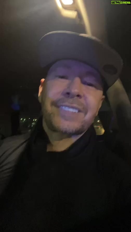 Donnie Wahlberg Instagram - Houston Rodeo after show! π€β€οΈβΎπ«β¨π€πΌπ€ Houston, Texas