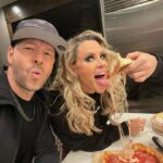 Donnie Wahlberg Instagram - Jenny’s favorite, and our favorite gift to share with our friends and family for the holidays, @giordanospizza! So good! #HappyHolidays 🎄🍕❤️💫🎄#giordanos #girodanospizza #the1 #TheWahlbergs #ad Saint Charles, Illinois