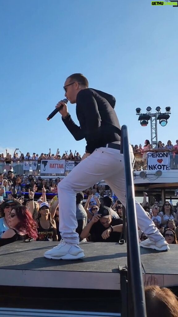 Donnie Wahlberg Instagram - The Boat! 90 hours. No stop. Zero sleep. All love. Not for the faint of heart! Don’t be deceived by the gentle energy of those who board — they go harder than you’d ever dare to go yourself! #BlockheadEnergy #iykyk #nkotbcruise2022 🤖❤️♾💫🛳🔥👑😎🤯 #reels #ship #cruise 📸: @tasha_tdot_nkotb