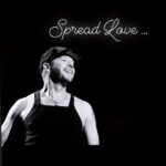 Donnie Wahlberg Instagram - #mondaymotivation — Spread Love And Love Will Spread! Nothing else we can do, will ever mean more. 🤖❤️♾💫 #reels #spreadlove #spreadloveandlovewillspread Brooklyn, New York