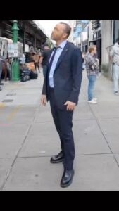 Donnie Wahlberg Instagram - Walking into #Monday of #BlueBloods Season 13 Premiere week like. 🕺🏼🔥😉😎 #reels #mondaymotivation #bluebloods Astoria, Queens