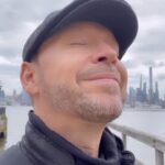 Donnie Wahlberg Instagram - #MondayMotivation You got this! #Believe Let’s Go! 🙏🏼❤️💫🤖❤️♾💫 #reels #faith #Monday #LFG