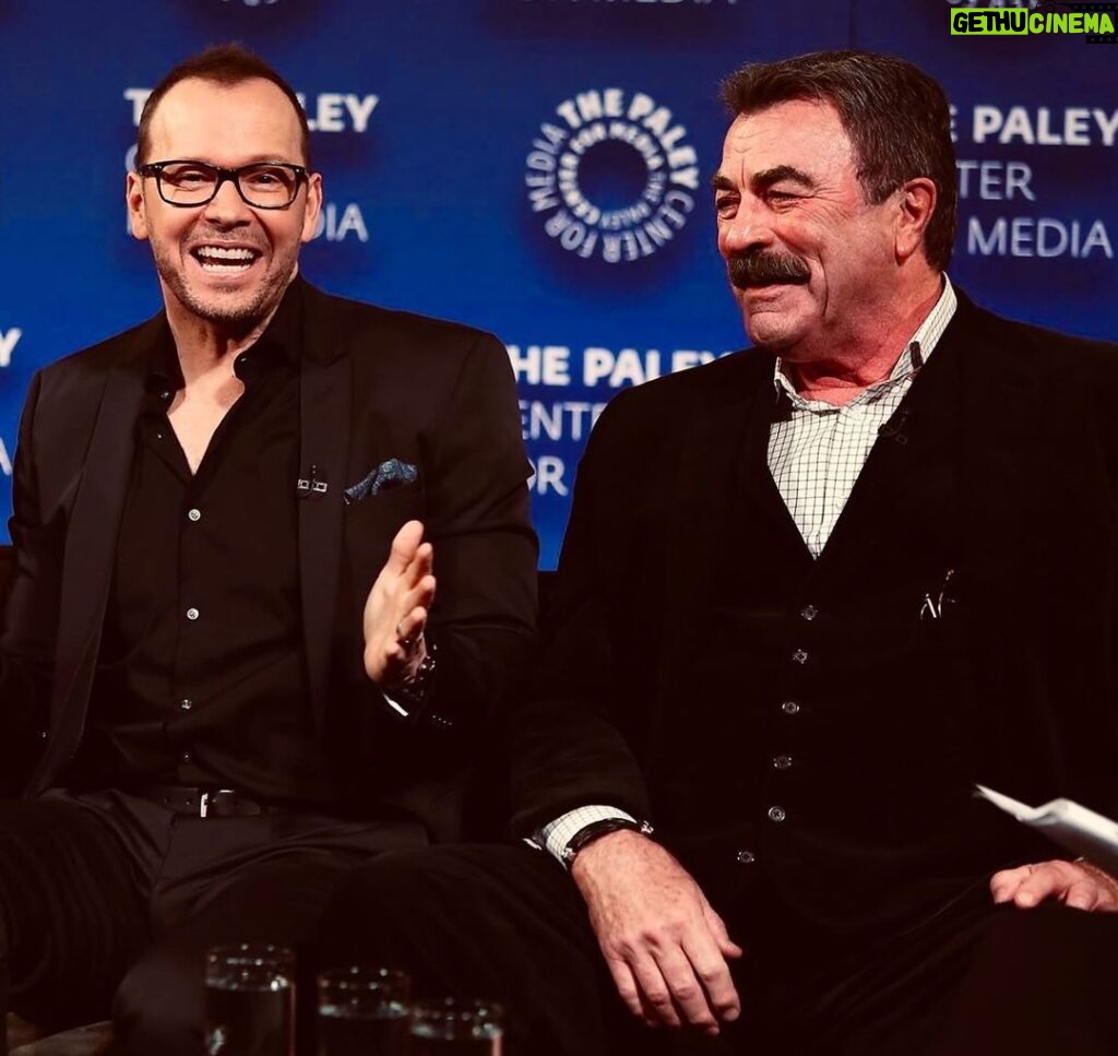 Donnie Wahlberg Instagram - Happy Birthday to my dear friend and TV dad — the one and only — Tom Selleck! Love you, Dad! 🎂🎉🎈💙❤️ Brooklyn, New York
