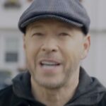 Donnie Wahlberg Instagram - Seems fitting, in this coldest of winters, that I share how excited I am to join @clean_fuels_alliance_america in doing my part to promote a cleaner future for our children, for their children and for our planet, with Bioheat® fuel.  Hard to believe that we can heat our homes with renewable sources like vegetable oil, used cooking oil and animal fats, in the same way as regular home heating oil. If you live in the Northeast, then maybe 2024 is the right time for you to make the choice — to make a change.  Link in bio for more information. #mybioheat #bioheat #cleanfuels #sustainability #environment #USSoy #BetterCleanerNow