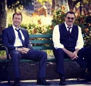 Donnie Wahlberg Instagram - Happy Birthday to my dear friend and TV dad — the one and only — Tom Selleck! Love you, Dad! 🎂🎉🎈💙❤️