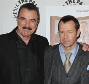 Donnie Wahlberg Instagram - Happy Birthday to my dear friend and TV dad — the one and only — Tom Selleck! Love you, Dad! 🎂🎉🎈💙❤️
