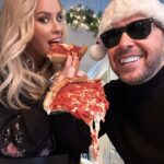 Donnie Wahlberg Instagram - It’s that time of year again! Get your pizza on! Give, or go get some, @giordanospizza - or maybe me and @jennymccarthy will send ya one! ❤️🔥🎁🎄🍕#giordanos #giordanospizza #the1 #ad #HappyHolidays Saint Charles, Illinois