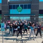 Donnie Wahlberg Instagram - That time Blockheads organized a KIDS flash mob! 🤖❤️ #StillKIDS #Flashmob #NewMusic