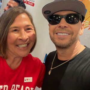 Donnie Wahlberg Instagram - Until we meet again, at our inevitable Block Party in the sky, we will honor you and celebrate your memory - Annette. We will remember your amazing smile, and marvel at your incredible resilience and strength. Praying that all of our Blockhead angels welcome you with open arms and the warmest hug. Rest peacefully, and know that you are forever loved by so many. #RIPAnnette 🙏🏼💔🕊️🥺 
#BlockheadLoveForever