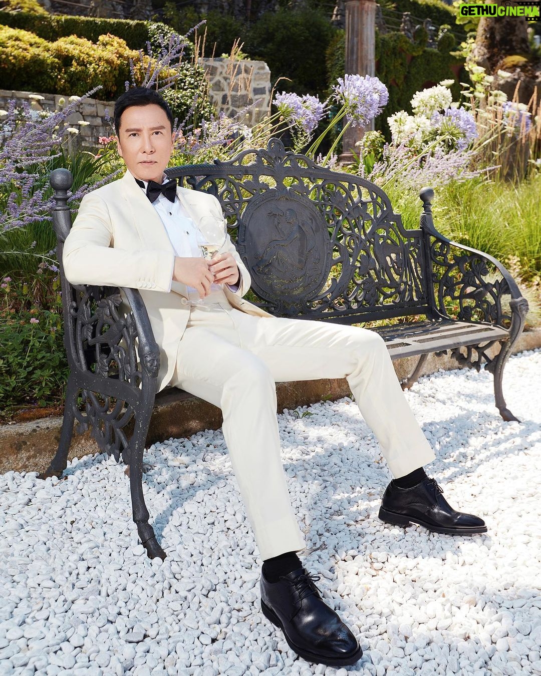 Donnie Yen Instagram - Love is beautiful, life is beautiful, wife is beautiful, I’m a big winner!😊 Thank you Cosmo Bride for this awesome cover at one of the most romantic setting. @sweetcil @cosmopolitan #lakecomo #weddinganniversary❤️ #20yearsmarriageanniversary