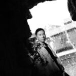 Donnie Yen Instagram - Bring you back in time with this poetic cover shoot. 北京初夏，一起深入古都的胡同巷陌，共享片刻清幽时光。四合院竹影婆娑、青砖灰瓦之间，眼前仿佛重现一个侠隐江湖。 #CHIC magazine# #beijing# @sweetcil @kenjinghair @littlewhite_makeup