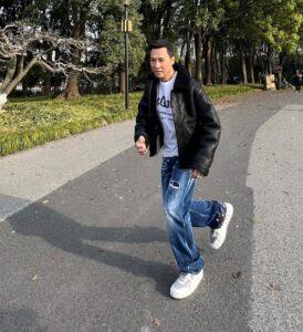 Donnie Yen Instagram - Always be humorous and positive cause life is too short to be negative.😎