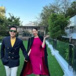 Donnie Yen Instagram – Happy 2023!🎉🎊🍾️🕺🏻🎈👏💪
Fresh start, fresh year, may us continue to strive forward for better health, happiness and harmony! ❤️
@sweetcil @jasmineyen @jamesyenofficial
