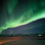 Donnie Yen Instagram - A very magical Valentine’s Day with my hun @donnieyenofficial and my everything @jasmineyen @jamesyenofficial Watching the northern lights and beautiful stars outside our cabin! ❤️🌹 #auroralights #northernlights #happyvalentinesday #bucketlist Torfhús Retreat
