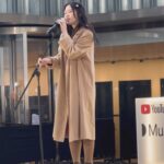 Donnie Yen Instagram - A very special Christmas this year. Jasmine performing live for the first time in HK! Thank you for everyone’s support and to everyone for coming today and to our amazing friends and family for supporting today!!! Thaaaaaank you! 💕💕💕 Jasmine sang total of 8 songs. Christmas covers and her own original songs! So perfect!!! 🎶 can listen to her music on all streaming platforms! Hope you enjoy! Let me know which one is your fav! ⭐️ @youtube @k11musea @jasmineyen @bulletfilmsofficial @sonymusichk @littlewhiteofficial @janchiu @miumiu @youtubemusic @raymondwan119 @mikeyuen_ #rcarecordschina #甄濟如 #jasmineyen K11 Musea