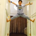 Donnie Yen Instagram - Happy 16th Birthday son!!❤️🎂🎁🎉🎊😘 Even when u r now towering over your baba at 6 foot plus, you are still that little boy to me with the softest, sweetest soul! You are most talented, gifted handsome boy with the kindest heart and we are all very proud of youl! I love you and wish you continue to grow, learn, be humble, be kind, be confident and be happy!! ❤️