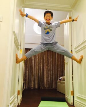 Donnie Yen Instagram - Happy 16th Birthday son!!❤️🎂🎁🎉🎊😘
Even when u r now towering over your baba at 6 foot plus, you are still that little boy to me with the softest, sweetest soul! You are most talented, gifted handsome boy with the kindest heart and we are all very proud of youl! I love you and wish you continue to grow, learn, be humble, be kind, be confident and be happy!! ❤️