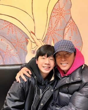 Donnie Yen Instagram - Happy 16th Birthday son!!❤️🎂🎁🎉🎊😘
Even when u r now towering over your baba at 6 foot plus, you are still that little boy to me with the softest, sweetest soul! You are most talented, gifted handsome boy with the kindest heart and we are all very proud of youl! I love you and wish you continue to grow, learn, be humble, be kind, be confident and be happy!! ❤️
