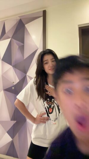Donny Pangilinan Instagram - CAN’T BUY ME LOVE NOW STREAMING 😂

@netflixph - Episode 2 tonight 8:45PM
@iwanttfc - Episode 1 today
Primetime Bida - Ep 1 on monday 🧧❤️