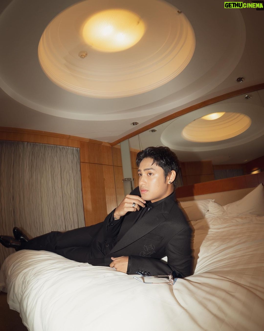 Donny Pangilinan Instagram - Last night in @louisvuitton 💫 📸 @janvmayo #ABSCBNBALL2023
