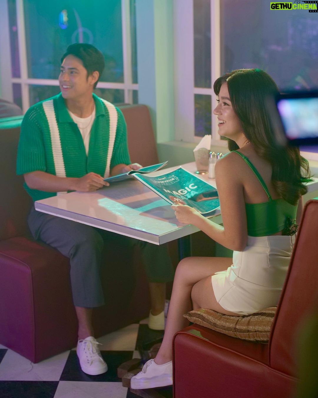 Donny Pangilinan Instagram - Making sure we value each moment with the #PowerAndMagicOfSmart π The Smart Super Value Deals are here! Enjoy 8GB for all apps and Unli TikTok with Power All 99 or get 2GB no expiry data with Magic Data 99! Hindi ka pa ba naka-Smart? Tara na and get a Smart prepaid eSIM here: https://smart.com.ph/buy-esim #SmartDonBelle