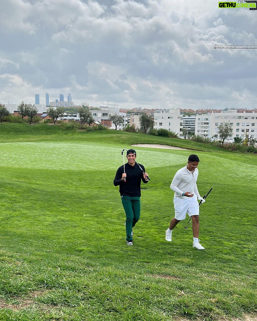 Donny Pangilinan Instagram - 🥩⛳️🇪🇸 Centro Nacional de Golf