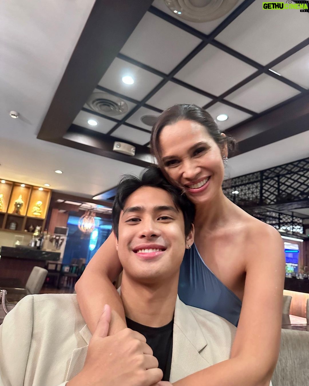Donny Pangilinan Instagram - Dear mama, Tonight is our premiere night… and I just want to say it was an absolute honor working with you on our first film together. It’s not everyday you get to work with your mom on set. Dream come true for me. Thank you for being so cool and so G 😉 Love you more than Seth loves gaming. :) #GGPremiereAtMegamall