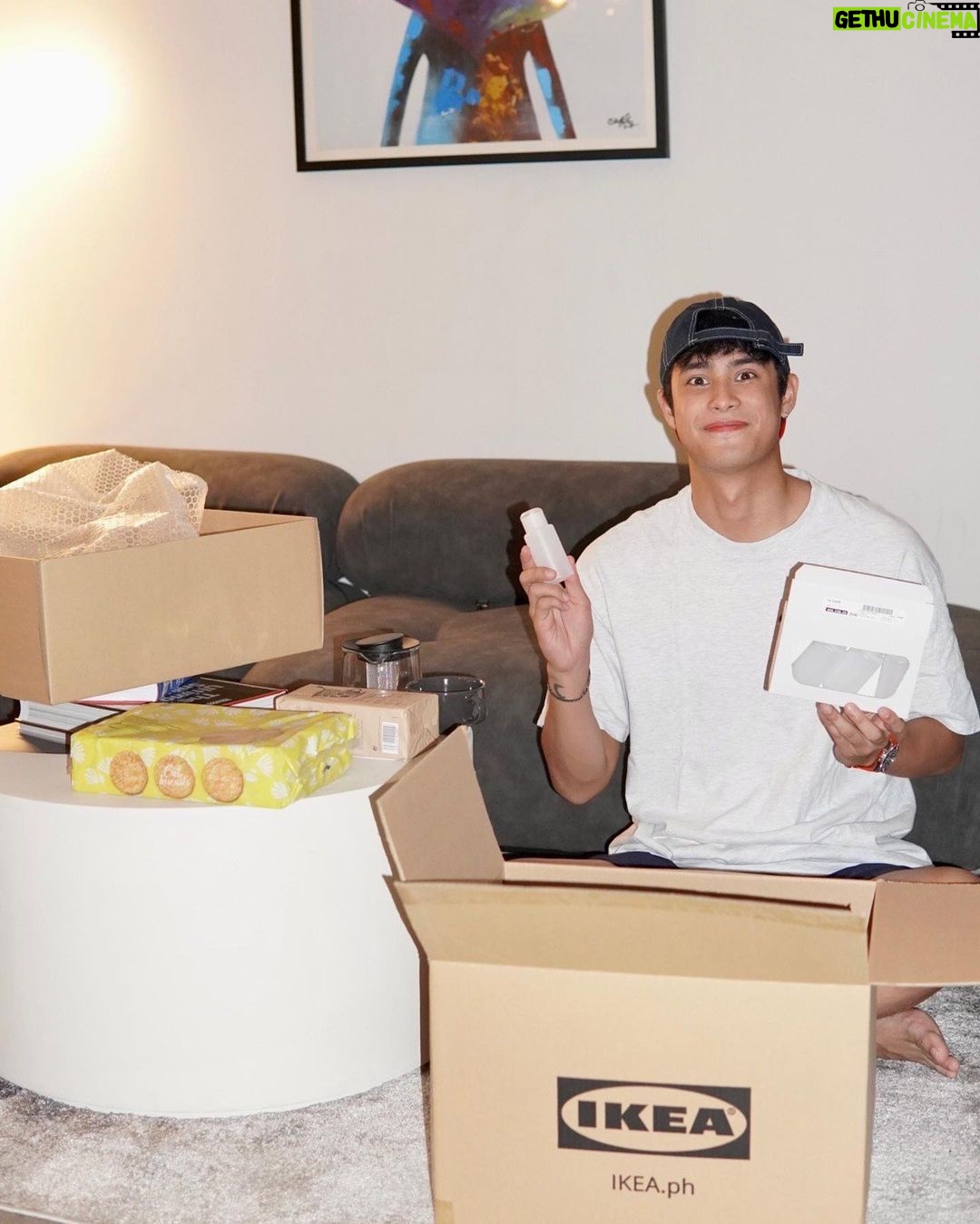 Donny Pangilinan Instagram - IKEA's bringing summer into my home π Love how I can #GoFarWithLess in these affordable and sustainable items from @ikeaphilippines! π± Go get yours today at IKEA Pasay City or shop online through IKEA.ph! #IKEAPhilippines ππΌ