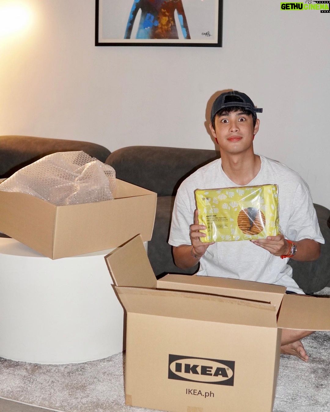 Donny Pangilinan Instagram - IKEA's bringing summer into my home π Love how I can #GoFarWithLess in these affordable and sustainable items from @ikeaphilippines! π± Go get yours today at IKEA Pasay City or shop online through IKEA.ph! #IKEAPhilippines ππΌ