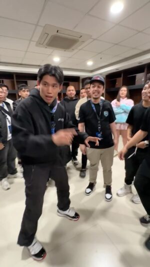 Donny Pangilinan Instagram - IT’S LEADER VS LEADER 👾

PART 2 of the Towkwa’T BadBois challenge Team Payaman to an Ambush Game! Catch the full video on GG The Movie’s Tiktok page!
🔗 https://vt.tiktok.com/ZSNotcLSh/

@donny @golddaceron @kaleb_ong @igiboyflores @johannes_rissler @thecongtv #GGTheMovie #TeamPayaman #GGxTeamPayaman