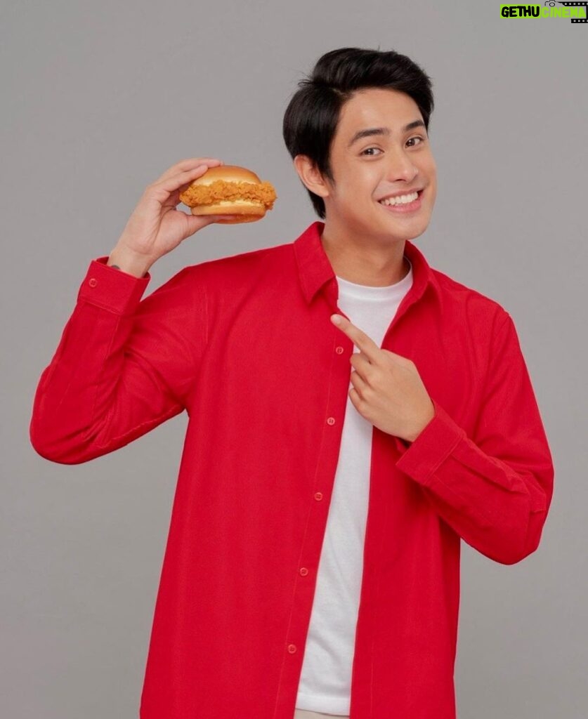 Donny Pangilinan Instagram - So excited to be part of the @jollibee fam, and to rep the Jollibee Chicken Sandwich Supreme!!! Definitely my go-to now when I drive thru or order 😂 Order now from a Jollibee store near you ❤️