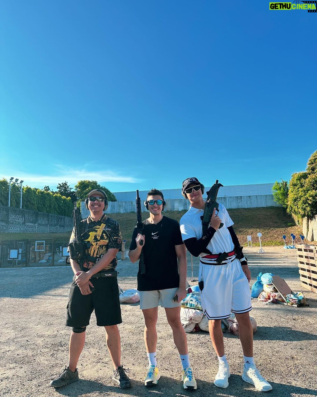 Donny Pangilinan Instagram - Today’s agenda @czphilippines 🤟🏼