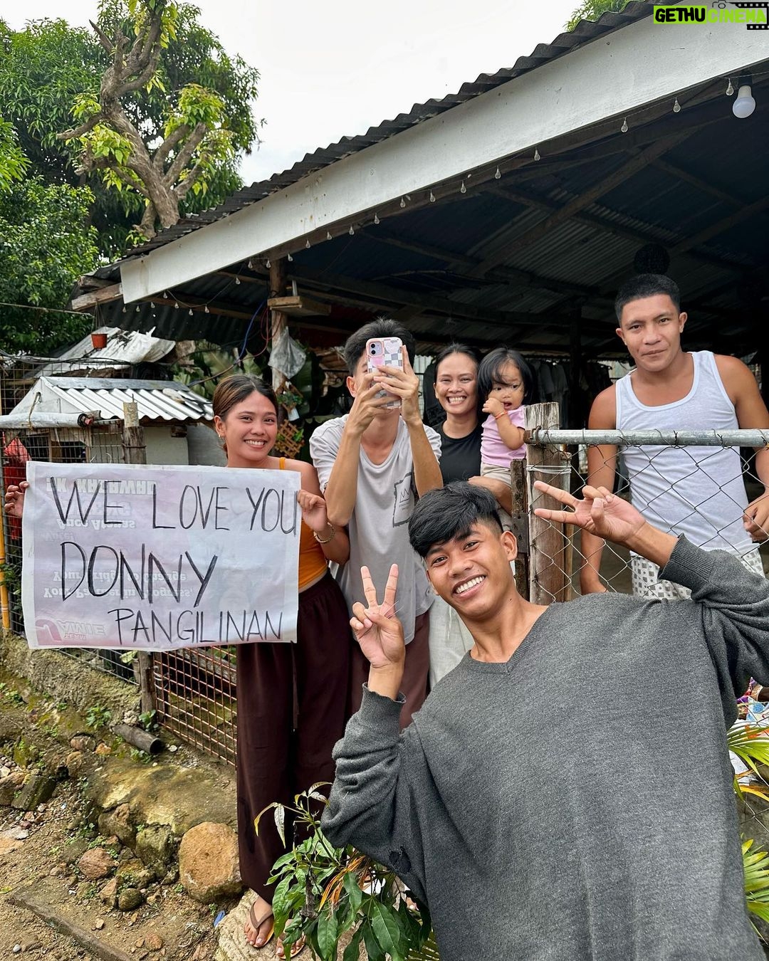 Donny Pangilinan Instagram - meanwhile.. 🥥 @experiencesicogon