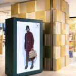 Dori Sakurada Instagram - LOUIS VUITTON MEN’S SS24 POPUP ルイ・ヴィトンのメンズ クリエイティブ・ディレクター ファレル・ウィリアムス氏が手掛ける2024春夏メンズ･コレクションのポップアップストアが渋谷にオープン✨ 2023年6月に発表された同コレクションのファッションショーの会場のような世界観になっています！ そしてポップアップストアでは今年初めてお会いする仲間達とも✨ 尊敬している三吉彩花先生と☺️🙏 ただただ大好きなYUTAくんと🐲🤍 お見かけしたことはあったのですが初めてご挨拶させていただいた 川村壱馬くんと😊✨ 素敵な空間には、素敵な洋服やアイテム、そして素敵な皆さんがいて、僕も今年一年を精一杯進んでいこうと思えました！ ポップアップは1月2日から21日までの期間限定の開催となっています！ 2024年のスタートに皆さんも是非🌟 @LOUISVUITTON #LouisVuitton #LVMenSS24 #LVFashion #InvitedbyLouisVuitton