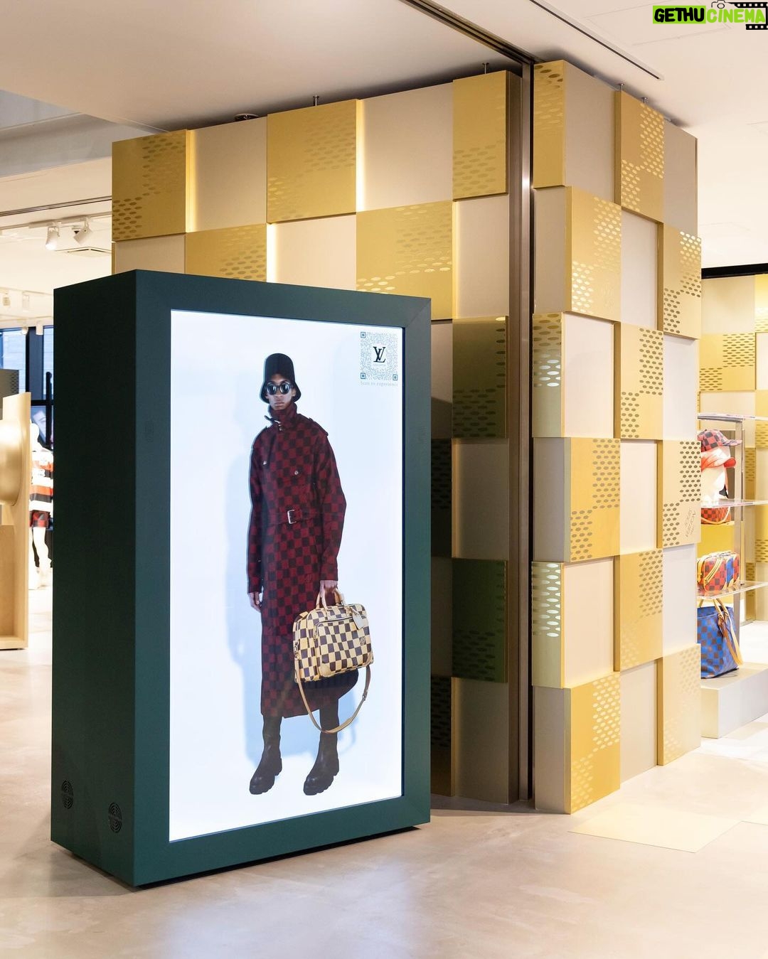 Dori Sakurada - 67.2K Likes - LOUIS VUITTON MEN’S SS24 POPUP
ルイ・ヴィトンのメンズ クリエイティブ・ディレクター ファレル・ウィリアムス氏が手掛ける2024春夏メンズ・コレクションのポップアップストアが渋谷にオープン✨
2023年6月に発表された同コレクションのファッションショーの会場のような世界観になっています!
そしてポップアップストアでは今年初めてお会いする仲間達とも✨
尊敬している三吉彩花先生と☺️🙏
ただただ大好きなYUTAくんと🐲🤍
お見かけしたことはあったのですが初めてご挨拶させていただいた
川村壱馬くんと😊✨
素敵な空間には、素敵な洋服やアイテム、そして素敵な皆さんがいて、僕も今年一年を精一杯進んでいこうと思えました!
ポップアップは1月2日から21日までの期間限定の開催となっています!
2024年のスタートに皆さんも是非🌟
@LOUISVUITTON
#LouisVuitton
#LVMenSS24
#LVFashion
#InvitedbyLouisVuitton