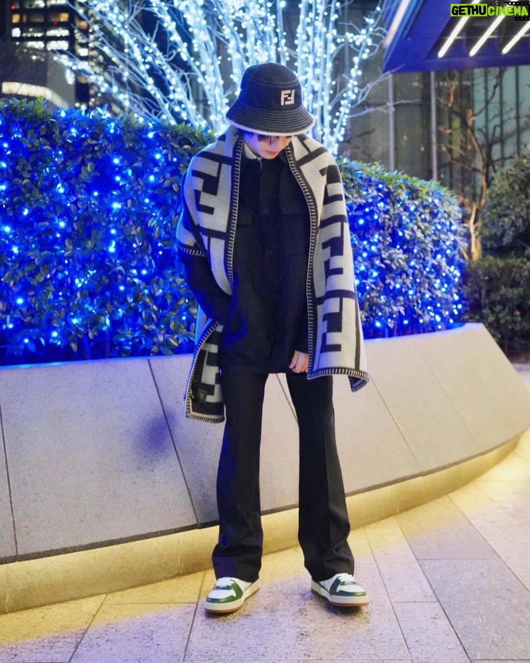 Dori Sakurada - 70.4K Likes - FENDI
フェンディ マッチ レースアップスニーカー👟
ホワイトとグリーンのレザーの組み合わせが可愛いです🎄
今年も様々なスニーカーに出会えた一年でした✨
来年も沢山ファッションを楽しんで、色んな素敵な出会いがあると良いな☺️
好きな服を着て、来年も良い一年にしましょう!
@FENDI #fendi #PR