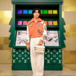 Dori Sakurada Instagram - LOUIS VUITTON MEN’S SS24 POPUP ルイ・ヴィトンのメンズ クリエイティブ・ディレクター ファレル・ウィリアムス氏が手掛ける2024春夏メンズ･コレクションのポップアップストアが渋谷にオープン✨ 2023年6月に発表された同コレクションのファッションショーの会場のような世界観になっています！ そしてポップアップストアでは今年初めてお会いする仲間達とも✨ 尊敬している三吉彩花先生と☺️🙏 ただただ大好きなYUTAくんと🐲🤍 お見かけしたことはあったのですが初めてご挨拶させていただいた 川村壱馬くんと😊✨ 素敵な空間には、素敵な洋服やアイテム、そして素敵な皆さんがいて、僕も今年一年を精一杯進んでいこうと思えました！ ポップアップは1月2日から21日までの期間限定の開催となっています！ 2024年のスタートに皆さんも是非🌟 @LOUISVUITTON #LouisVuitton #LVMenSS24 #LVFashion #InvitedbyLouisVuitton