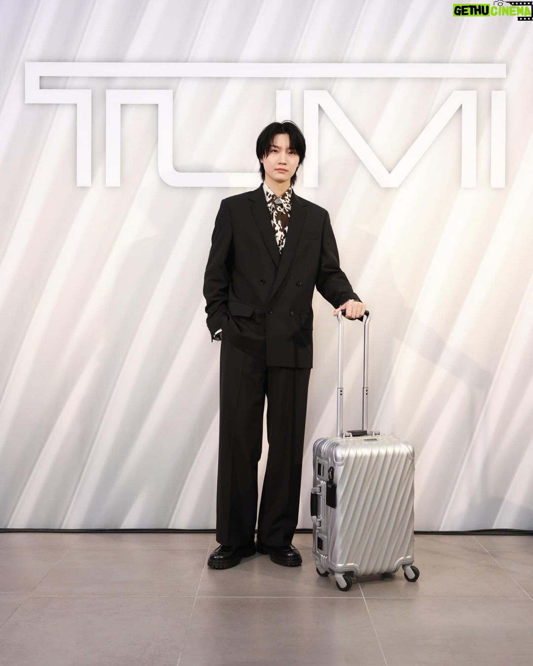 Dori Sakurada Instagram - TUMI トゥミ表参道が12月21日にリニューアルオープンしました! オープンイベントが開催されたので参加させていただきました✨ 会場ではTUMIのアイコニックなラゲージコレクション 『19degreeコレクション』が並んでいて、ショップの内装も19degreeコレクションの特徴的なデザインをモチーフにされていて、とても印象に残りました! このトゥミ表参道は、アジア太平洋地域で初の旗艦店としてリニューアルされたようで、イベントには海外の方も多く来場されていて、TUMIにぴったりの雰囲気でとても華やかな空間でした💎 旅の相棒はやっぱりお気に入りのアイテムに出会うことでより楽しむことができるので、年末年始やこの先どこかに行かれる方は是非TUMIのコレクションもチェックしてみてくださいね! @tumitravel #PR #TUMI #トゥミ #トゥミ表参道