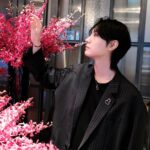 Dori Sakurada Instagram - Qeelin 中国からグローバル展開するファイン・ジュエラー『Qeelin / キーリン』が、この春から日本初フラッグシップストア“Qeelin Treasure Box”を銀座にオープンします！ オリエンタルモチーフをモダンなデザインに落とし込み、熟練の職人技術で仕上げられたジュエリーで、縁起が良いとされるものがモチーフによく使用されていて、僕はひょうたんモチーフと、パンダのBOBOと呼ばれるコレクションがどちらも可愛らしくてお気に入りでした🐼✨ ちなみにブランド名の「キーリン」は、日本でもよく知られている伝説上の霊獣「Qilin（麒麟）」に由来するそうで、麒麟は中国神話に登場し、幸運と愛の象徴とされているそうです✨ そして記念としてQeelinの世界観あふれたキュートなアフタヌーンティーも体験しました🫖 アジアでも特に注目されているジュエリーブランドがついに銀座にオープンします✨ ご興味がある方は是非、銀座のストアに遊びに行ってみて下さい！ @qeelinjewellery #QeelinJewellery #Qeelin #キーリン #PR