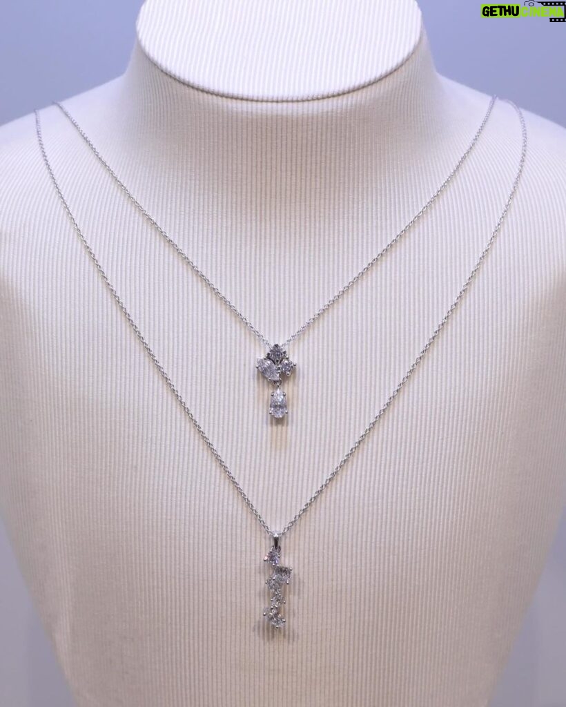 Dori Sakurada Instagram - SWAROVSKI スワロフスキーから、ダイヤモンドが生成される自然のプロセスを再現した革新的な製法で作られた『ラボラトリー・グロウン・ダイヤモンド』を使用したコレクション『Created Diamonds』が誕生しました！ この『ラボラトリー・グロウン・ダイヤモンド』は科学的、物理的、光学的属性のすべてにおいて、採掘されたダイヤモンドとまったく変わらないダイヤモンドとなっていて、さらに生成、カット、研磨の全プロセスとジュエリーの製造工程のすべてにおいて100%再生エネルギーが使用されている、環境にも配慮されている特別なダイヤモンドになっています💎 選択肢を広げながら、クオリティも重視できる、現代において本当に素晴らしいコレクションが誕生したと思いました！ 実際にコレクションを拝見した際も、革新的な製法への感動もしながらも、ただ純粋にコレクションの持つエネルギーや魅力、その輝きに心を奪われてしまいました✨ 僕は素敵なダイヤモンドのリングをあえてピンキーリングにする合わせ方がお気に入りでした☺ スワロフスキー銀座店も本当に美しく洗練された空間で、いるだけで気持ちが輝き晴れやかになるので、新たなコレクションと共に是非見に行ってみて下さい！✨ @swarovski #Swarovski #SwarovskiCreatedDiamonds #スワロフスキージュエリー #PR