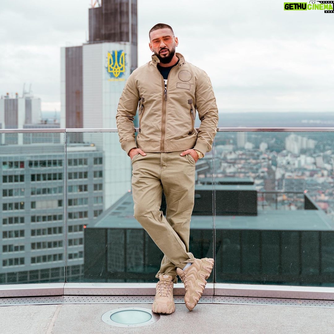 Dorian Popa Instagram - 🙏 Frankfurt, Germany