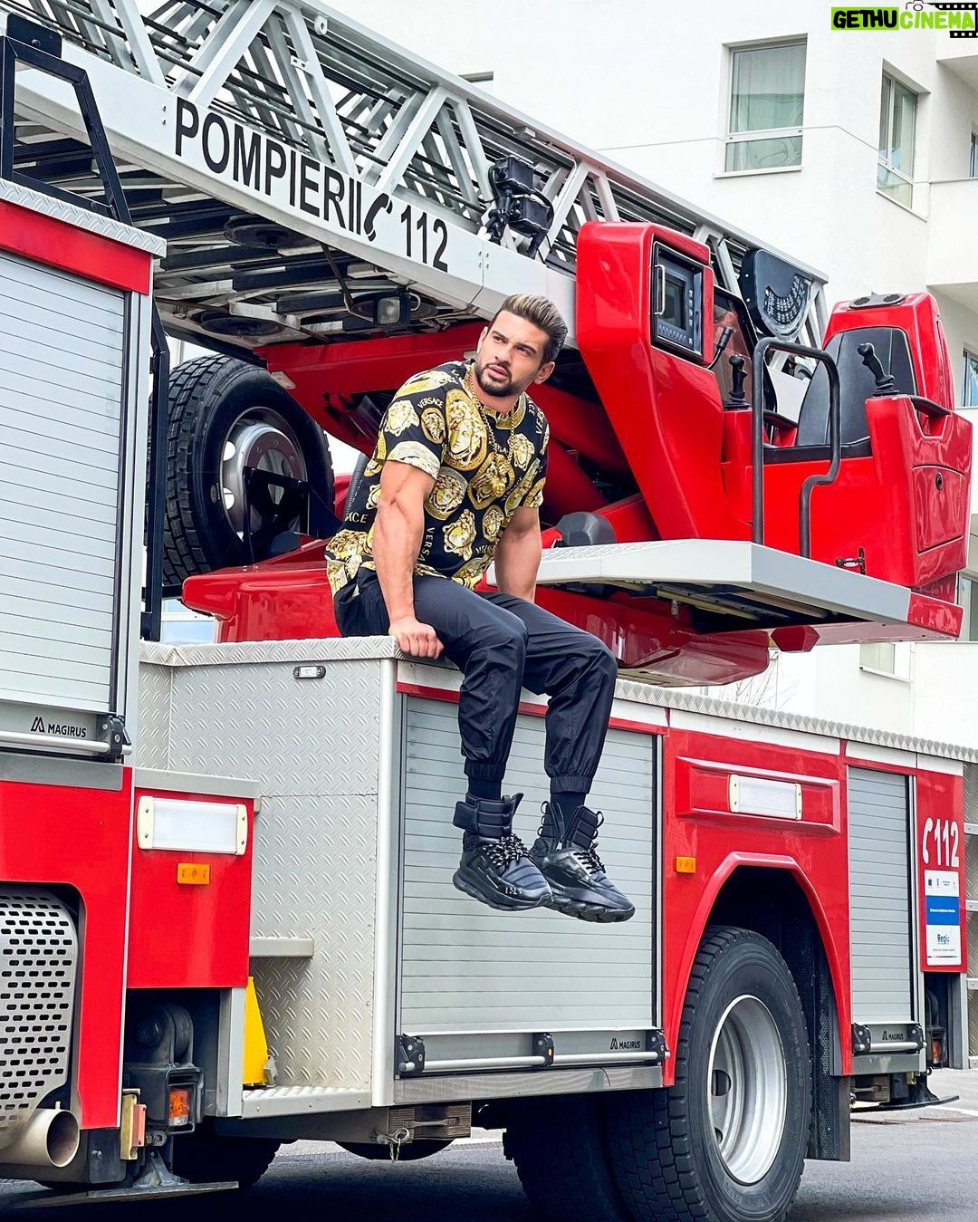Dorian Popa Instagram - 🧑🚒🔥 Bucharest, Romania