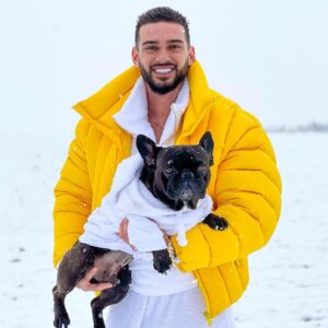 Dorian Popa Instagram - PRIMA ZAPADAAA 2K20 ❄️