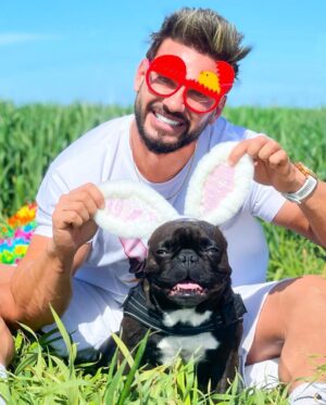 Dorian Popa Instagram - Paste Fericit 💚🐰