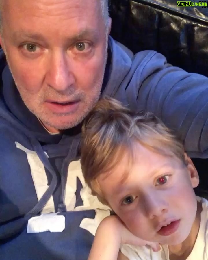 Dorit Kemsley Instagram - I can watch these videos a thousand times and still want to see it again and again 🥰🤭 (for those wondering what the red dot is in jaggers eye, it’s merely the light and nothing to worry about)
