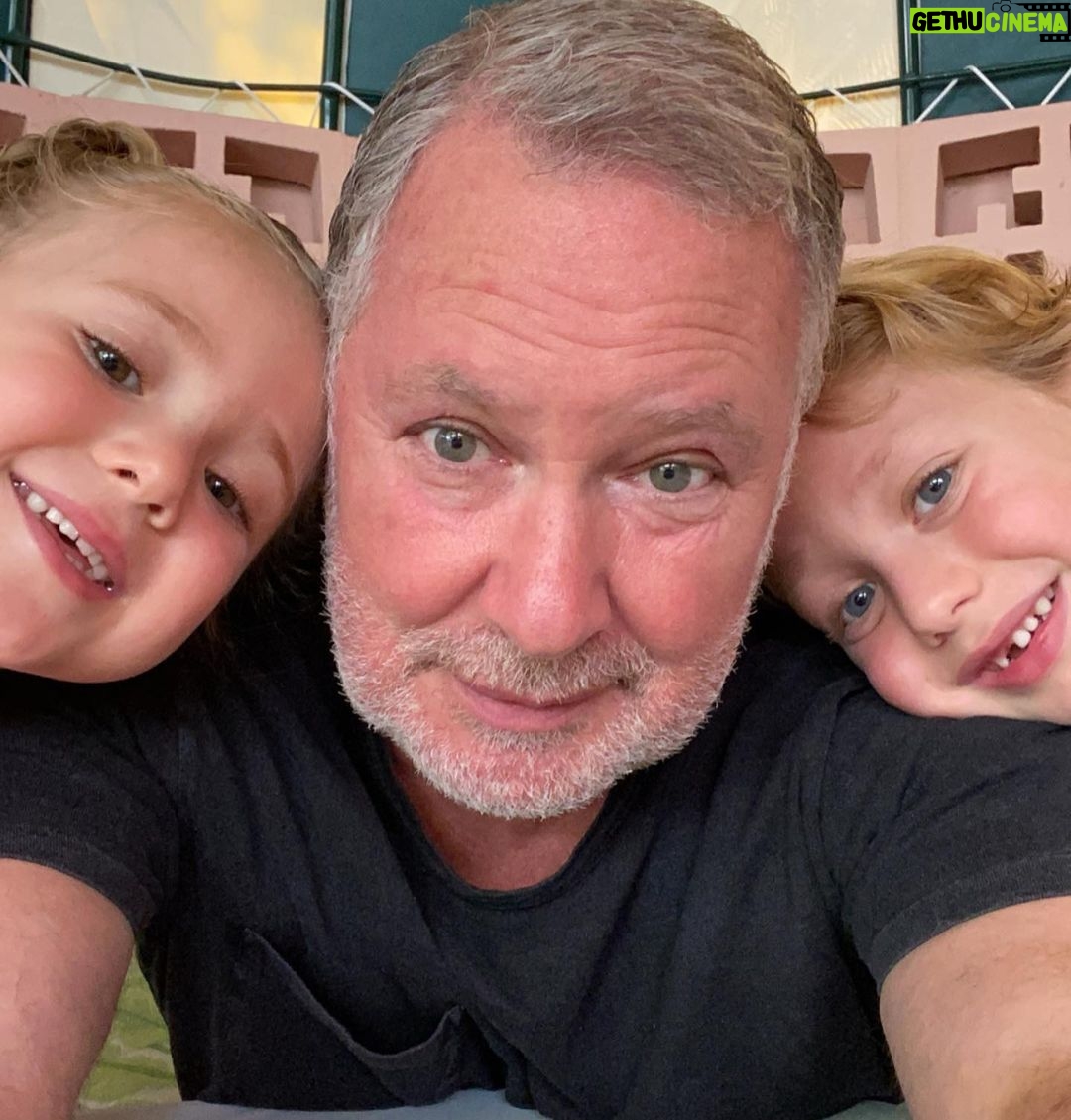 Dorit Kemsley Instagram - Happy Fathers Day to the amazing fathers in our lives, and in the world. 💘
